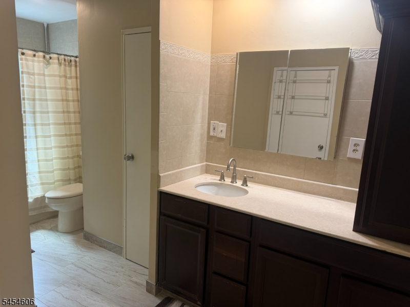 652 Holly Ln Property Photo 26