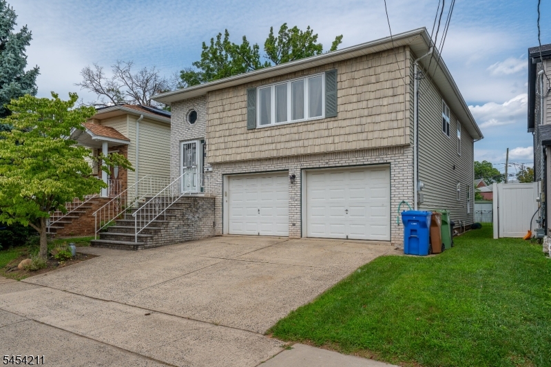 820 Baldwin Ave Property Photo 1