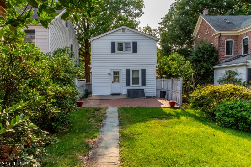 56 S Union St Property Photo 29