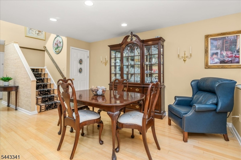 3 Nottingham Ct Property Photo 20
