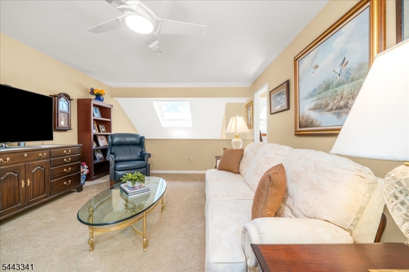 3 Nottingham Ct Property Photo 23