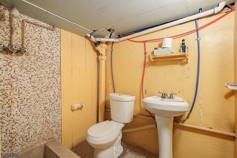 2106 Kay Ave Property Photo 27