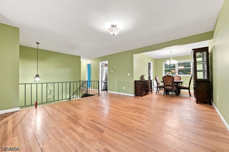 1315 Irving St Property Photo 20