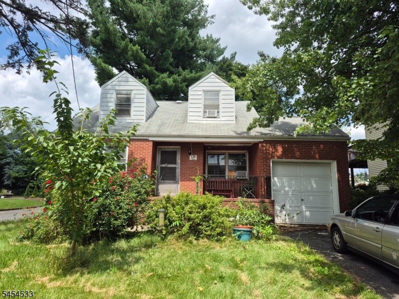 350 Sylvan Rd Property Photo 1