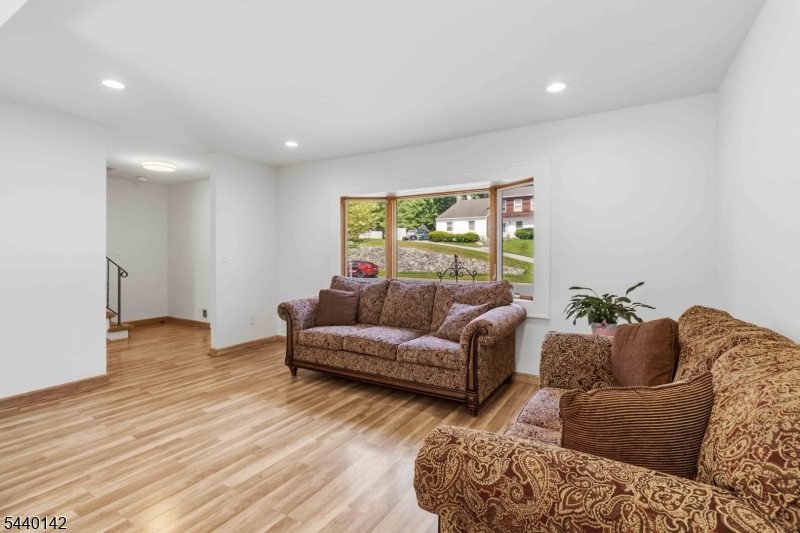 37 Rolling Ridge Rd Property Photo 10