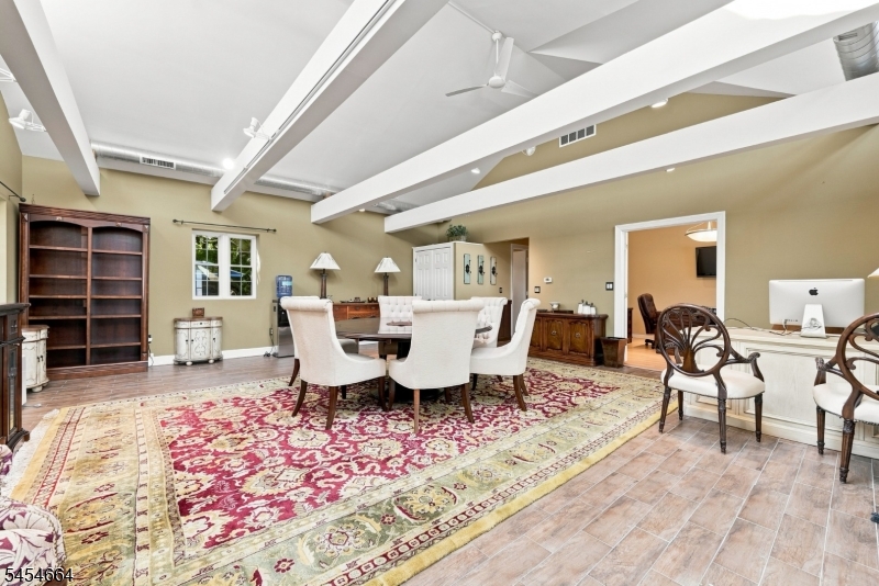 5 Budd St Property Photo 5