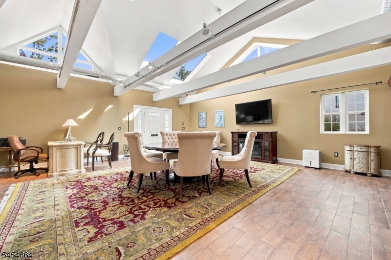 5 Budd St Property Photo 6