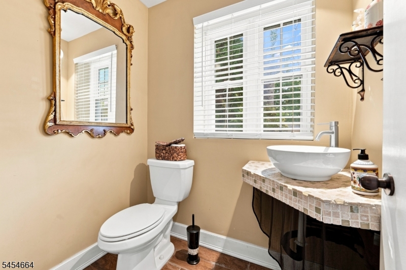 5 Budd St Property Photo 9