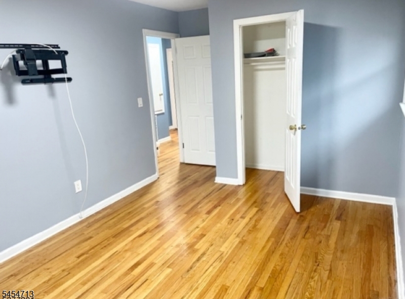 1411 Hussa St 2 Property Photo 5