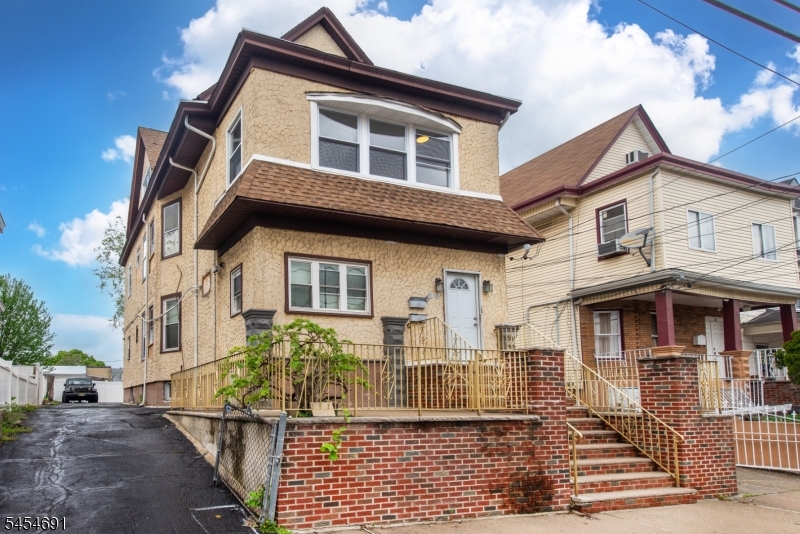 26 Prescott Ave 2 Property Photo 1