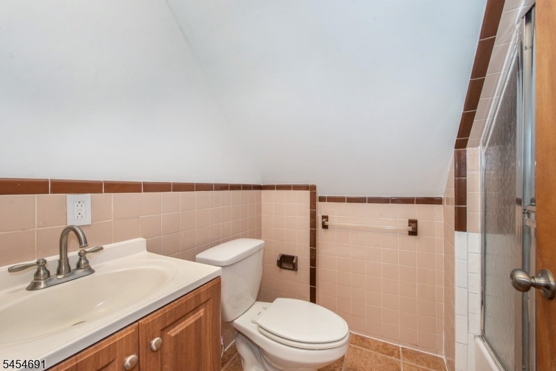 26 Prescott Ave 2 Property Photo 13