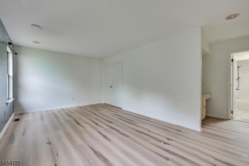 503 Timber Oaks Rd Property Photo 25