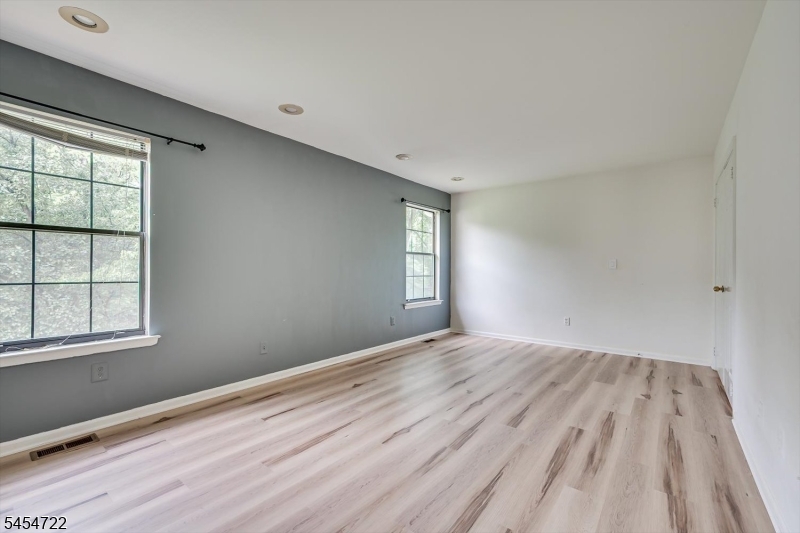 503 Timber Oaks Rd Property Photo 27