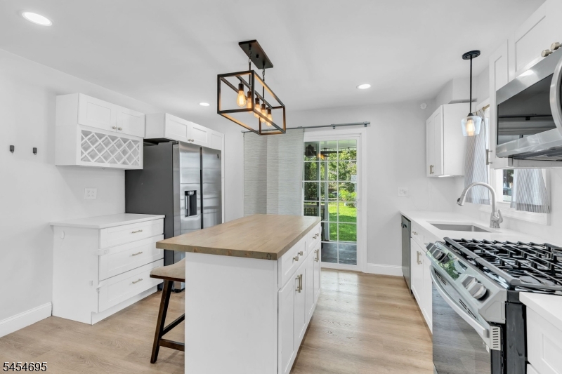 1300 Kennedy Blvd Property Photo 10