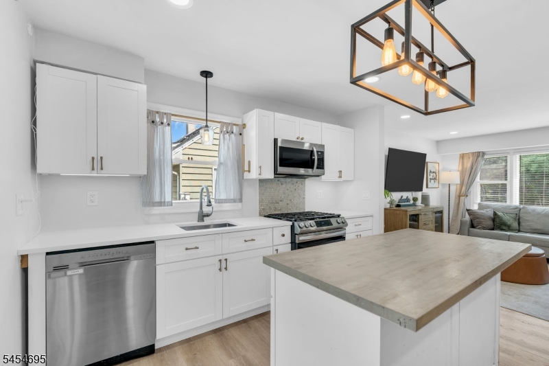 1300 Kennedy Blvd Property Photo 11