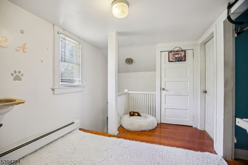369 Queens Ct Property Photo 12