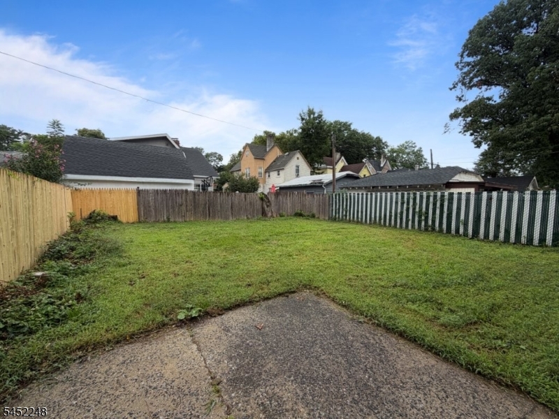 13 Linwood Pl Property Photo 2