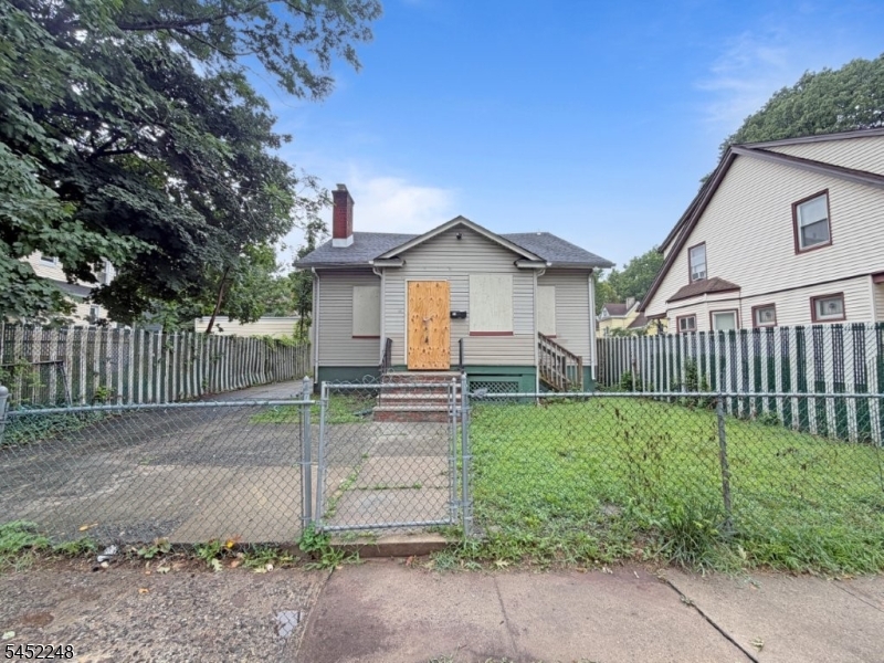 13 Linwood Pl Property Photo 12