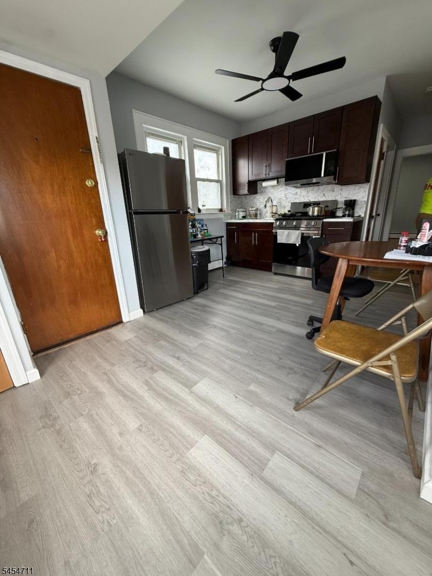 1028 Sheridan Ave Property Photo 6