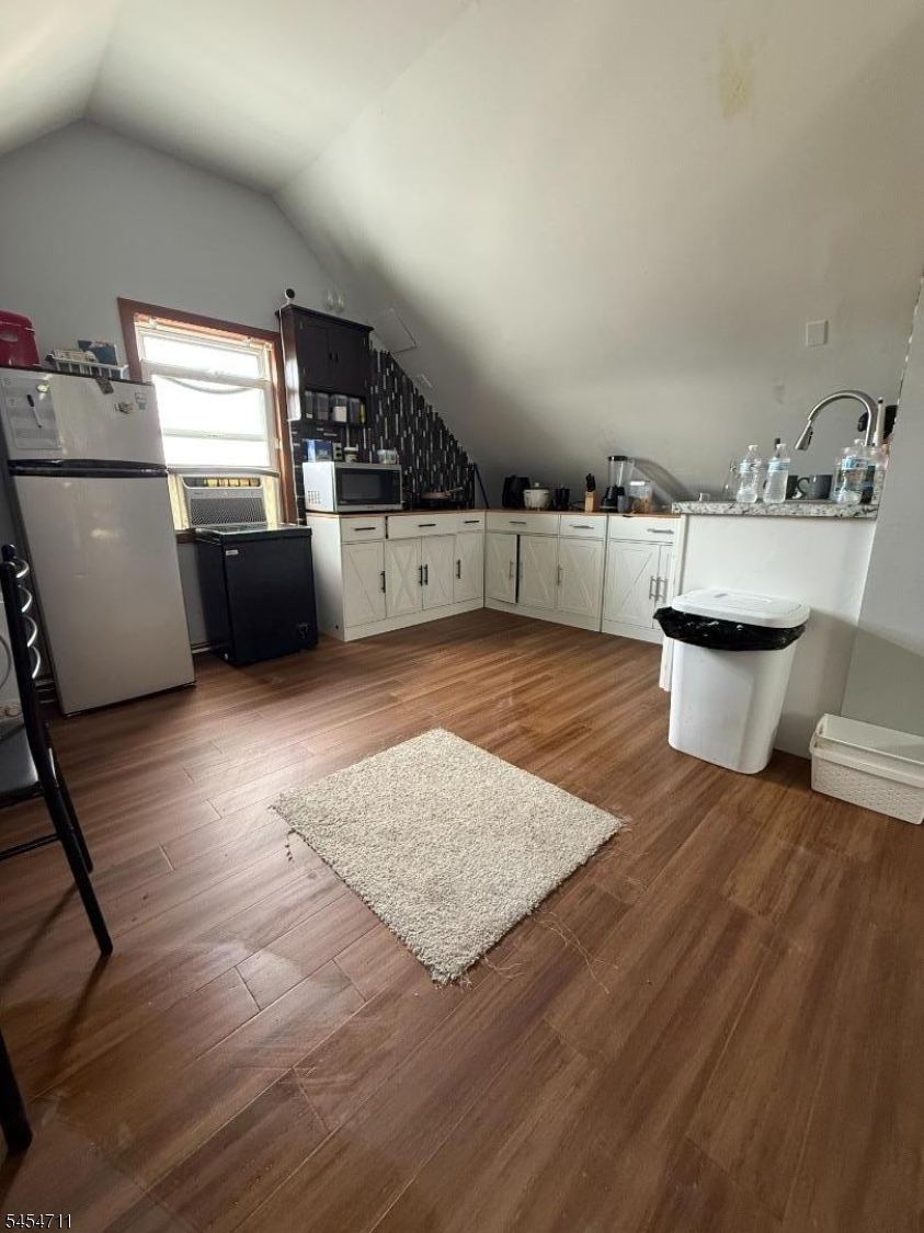 1028 Sheridan Ave Property Photo 16