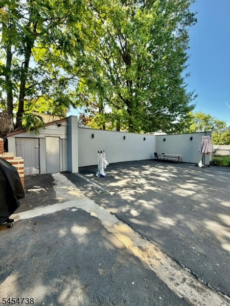 136 Hobson St Property Photo 11