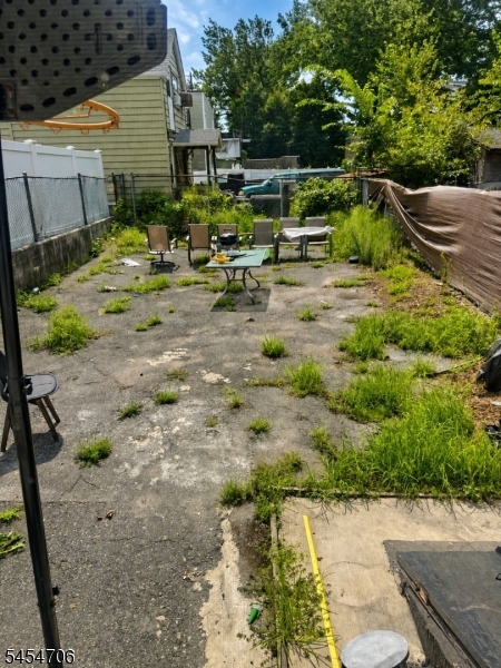 308 7th Ave Property Photo 15