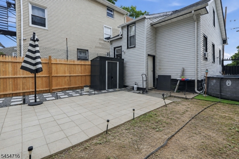 239 S 19th St Property Photo 18