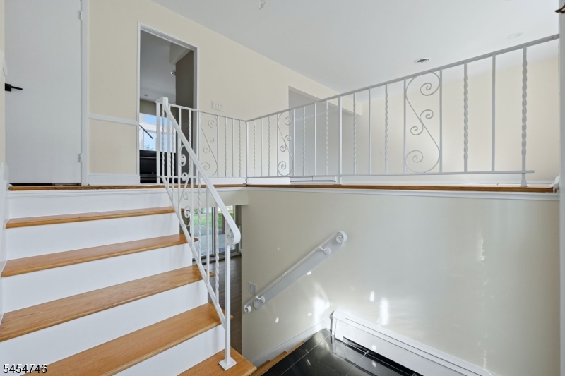 177 Truman Ter Property Photo 4
