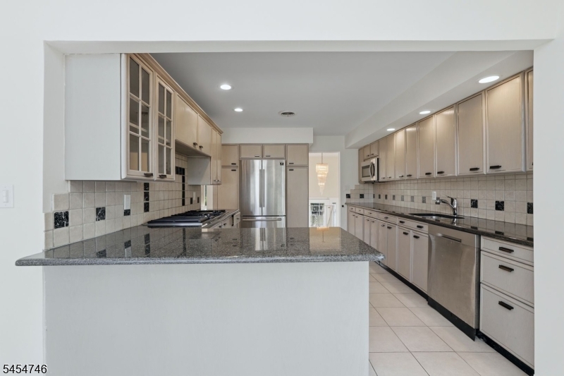 177 Truman Ter Property Photo 8