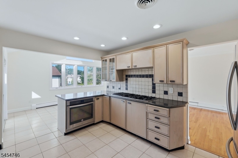 177 Truman Ter Property Photo 9