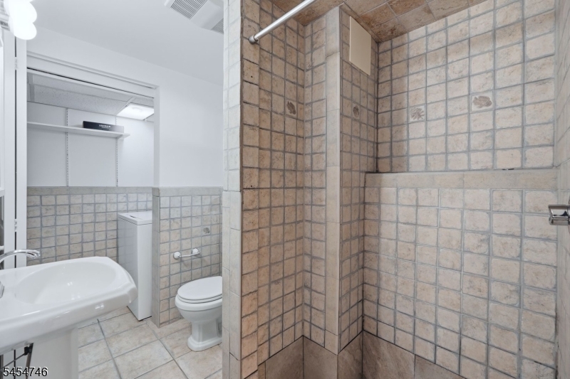 177 Truman Ter Property Photo 28