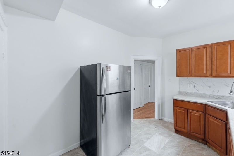 250 Elmwood Ave Property Photo 13