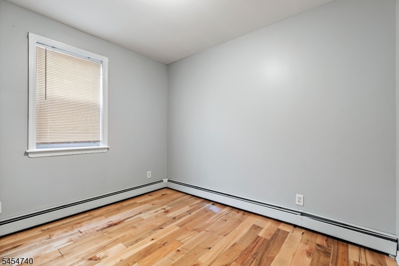 224 Macarthur Ave Property Photo 11