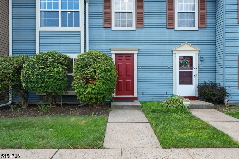 162 Mcnair Ct Property Photo 2