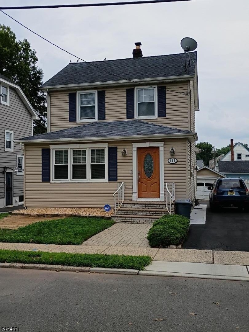 126 Virginia St Property Photo 1