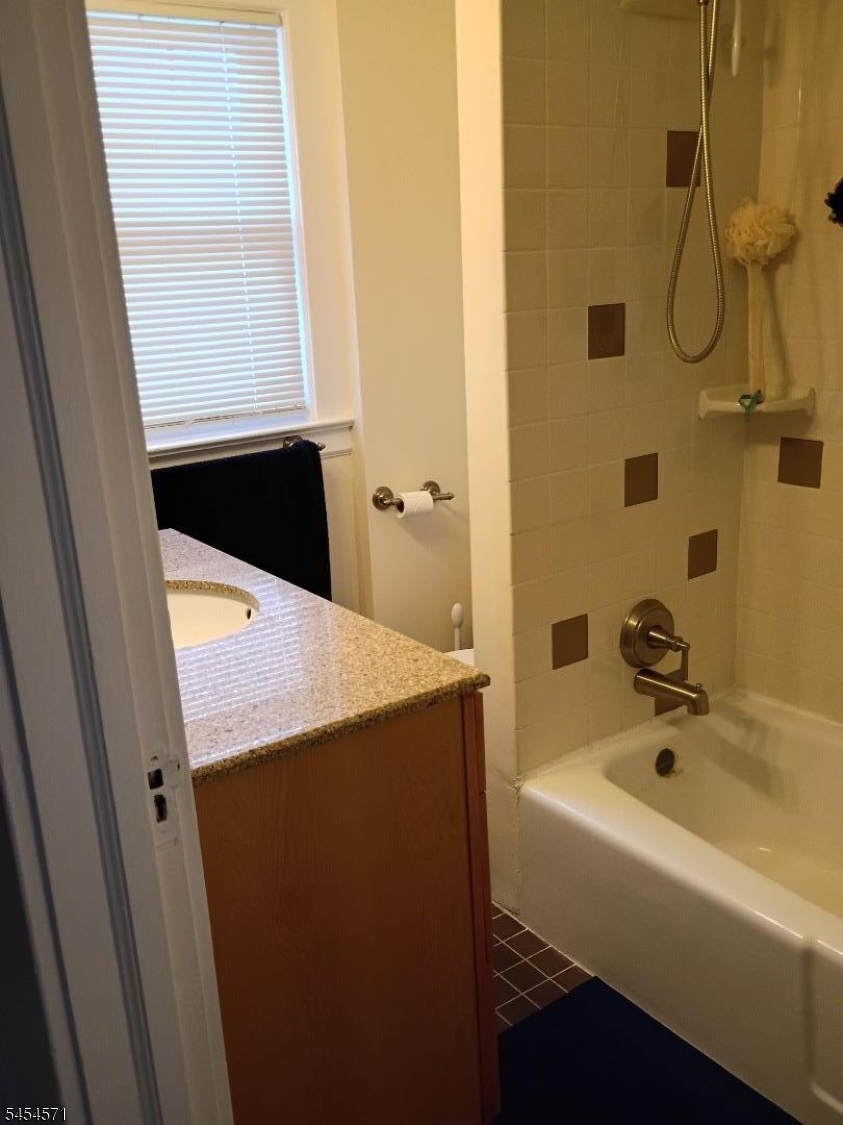 126 Virginia St Property Photo 16