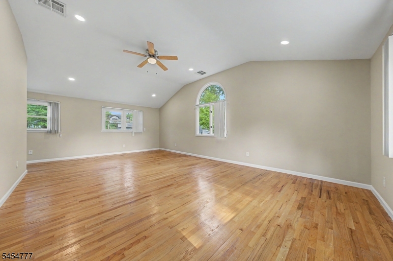 41 Montclair Ave Property Photo 14