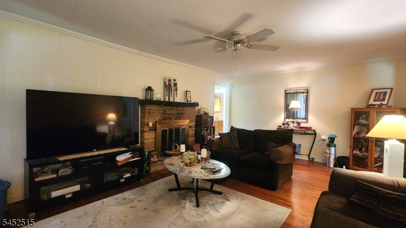 16 Lloyd Ave Property Photo 5
