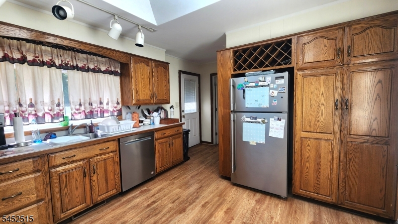 16 Lloyd Ave Property Photo 13