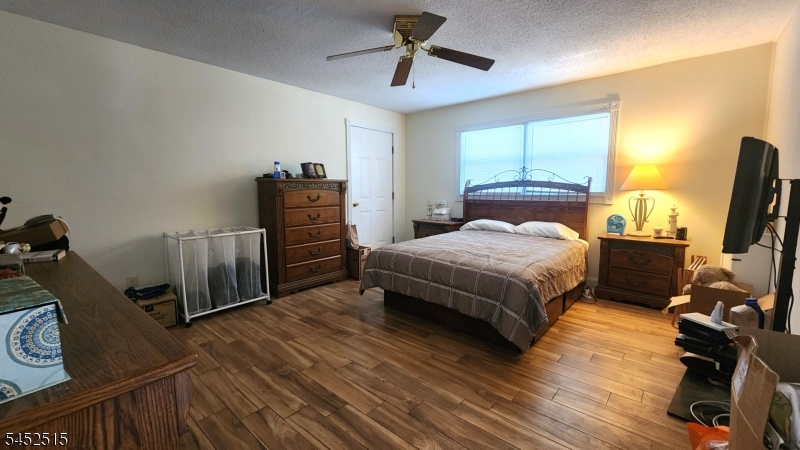 16 Lloyd Ave Property Photo 21