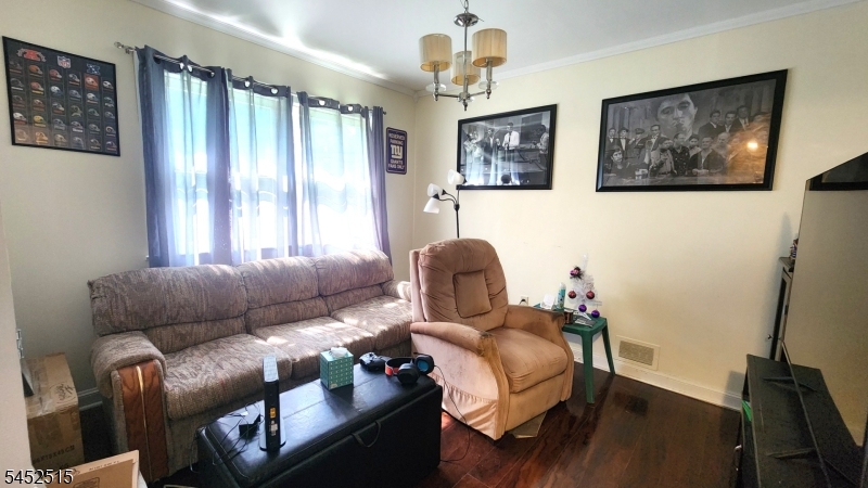 16 Lloyd Ave Property Photo 24