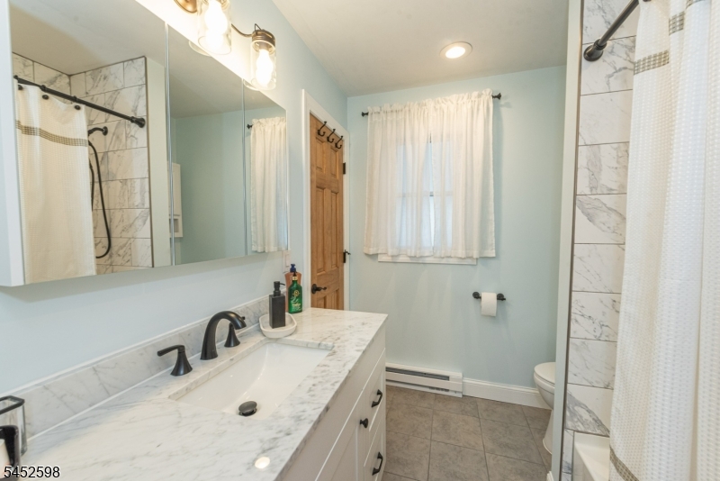 115 New York Ave Property Photo 14