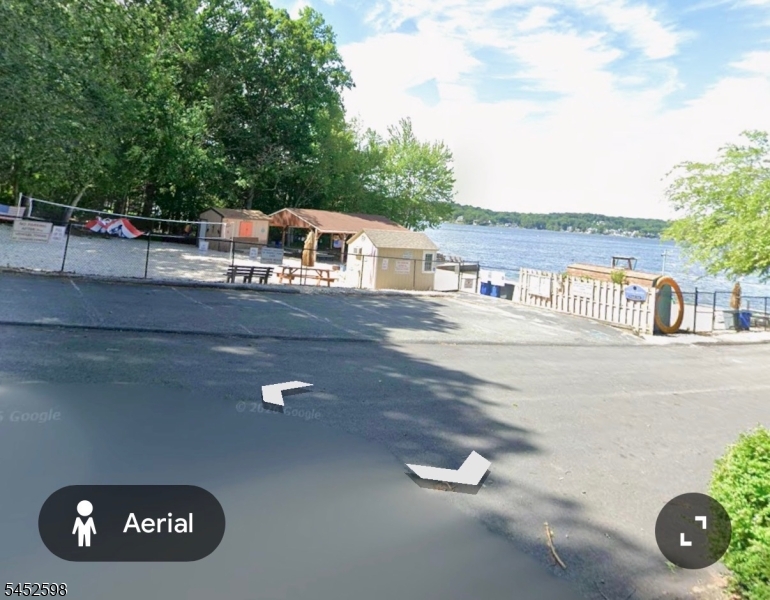 115 New York Ave Property Photo 22