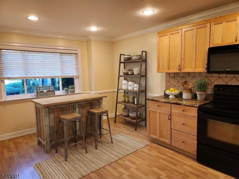 38 Park St 24e E Property Photo 6