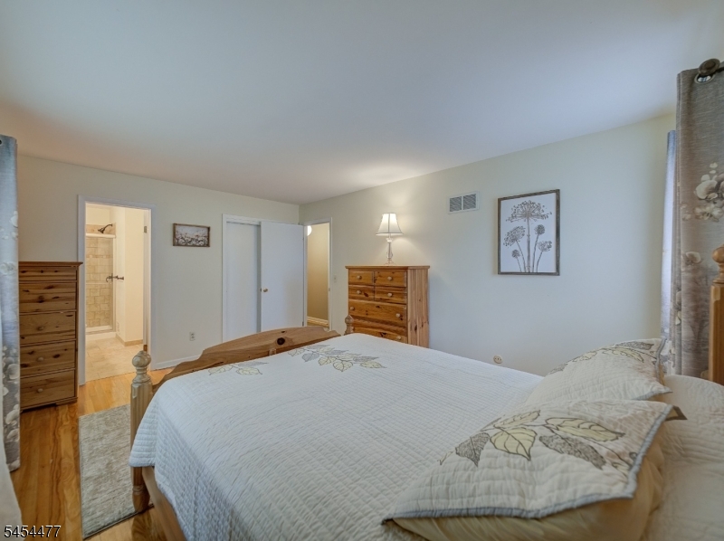 548 Garretson Rd Property Photo 16