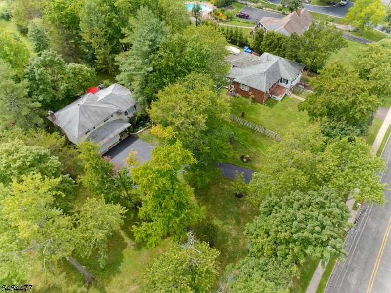 548 Garretson Rd Property Photo 39