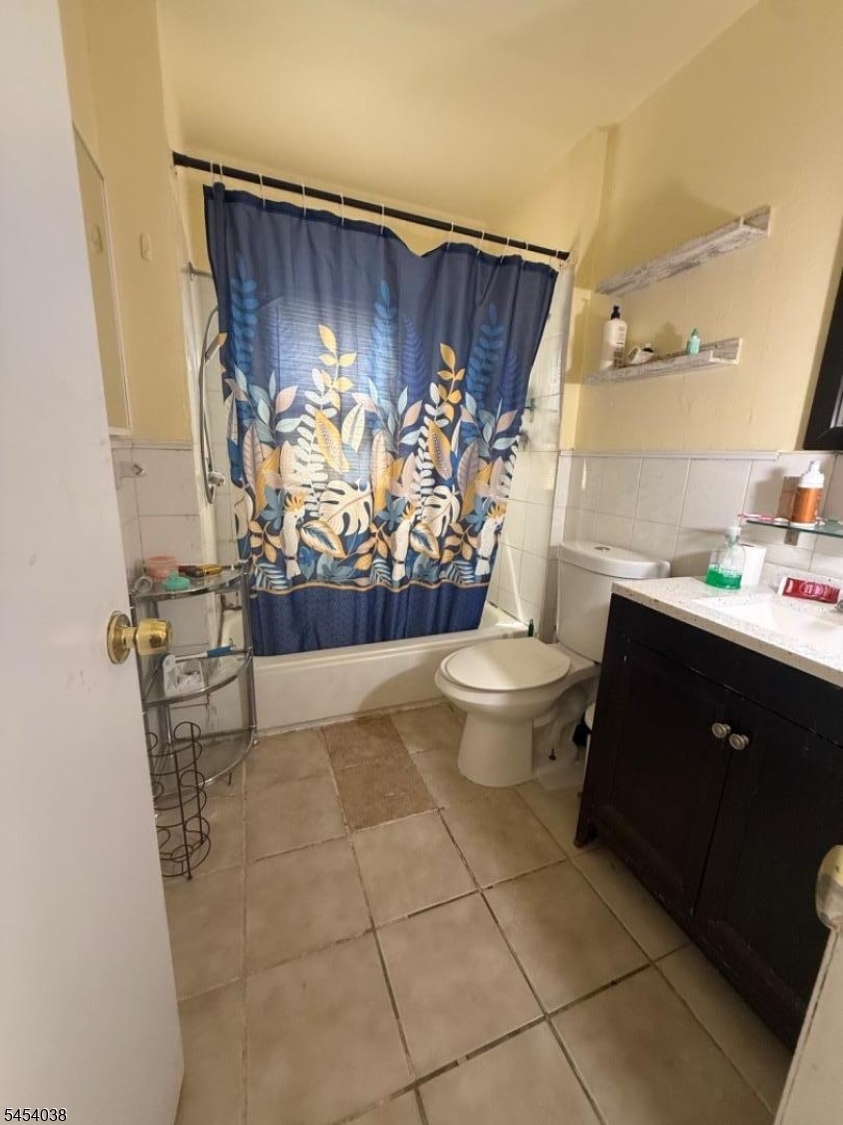 834 Rebecca Pl Property Photo 6