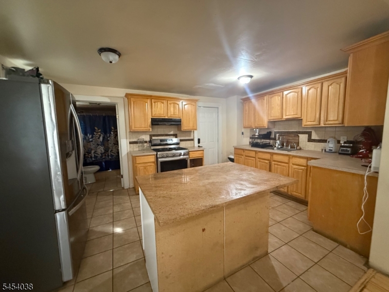 834 Rebecca Pl Property Photo 10