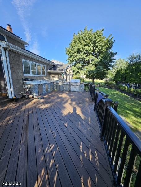 11 Benjamin Pl Property Photo 18