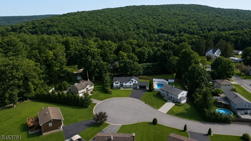 11 Mark Ter Property Photo 3